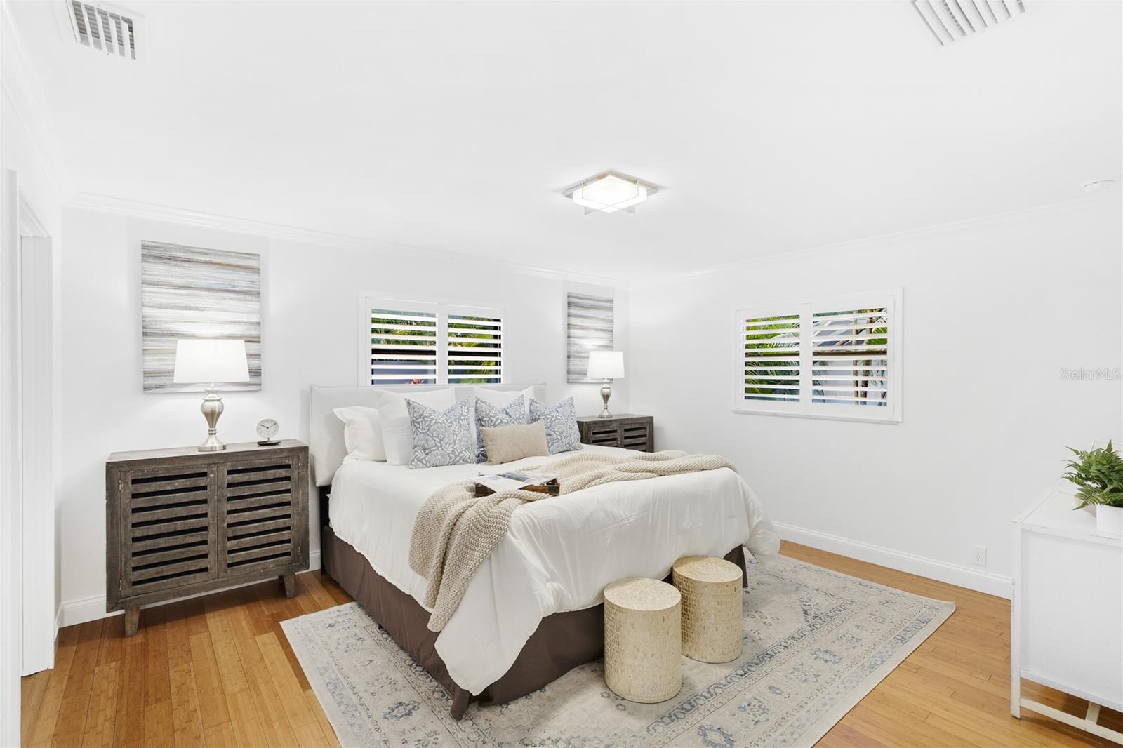 Image 29 of 83 For 526 Bird Key Drive