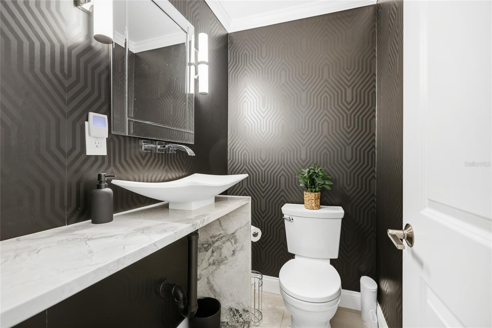 Image 46 of 83 For 526 Bird Key Drive