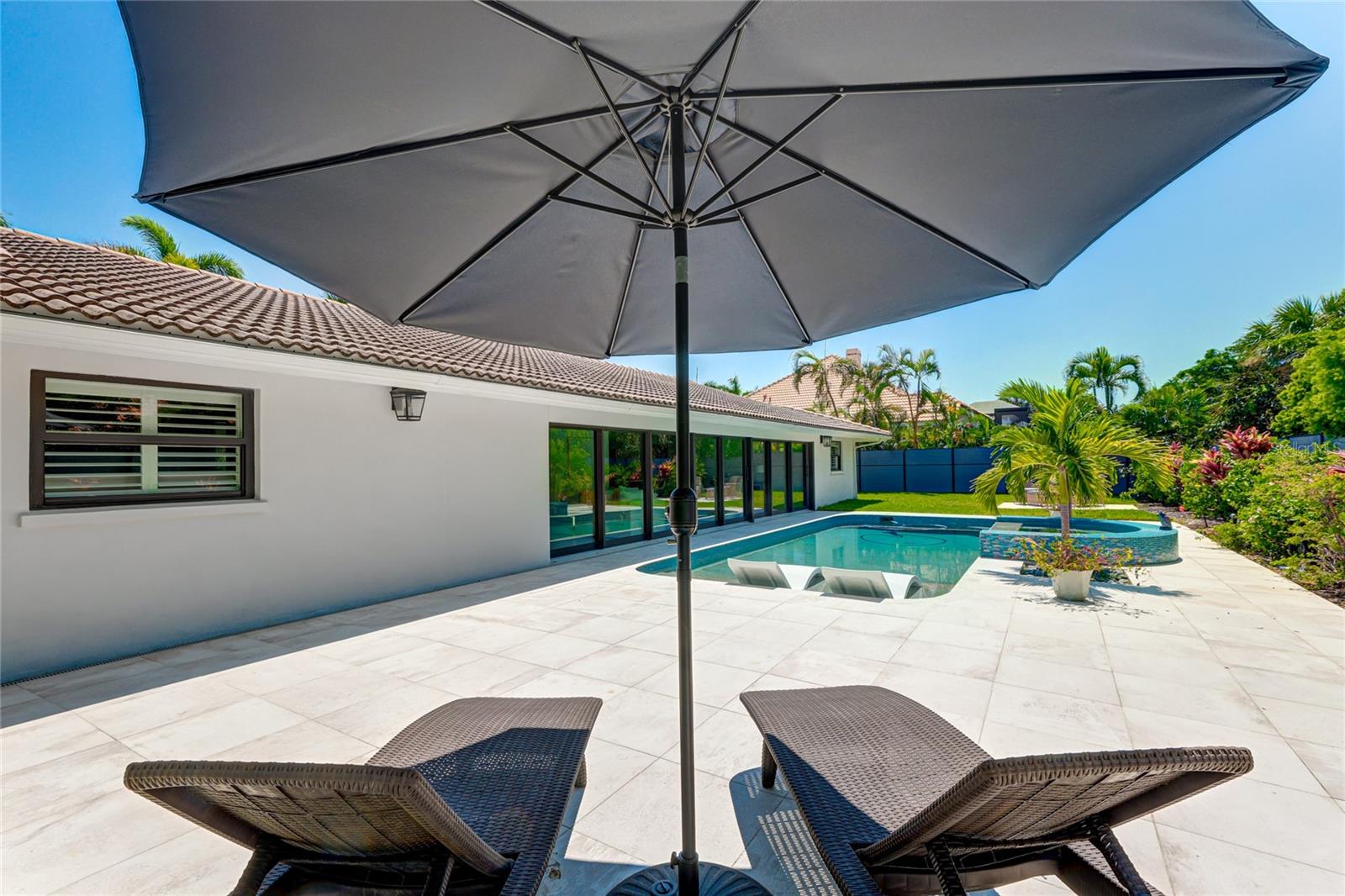 Image 48 of 83 For 526 Bird Key Drive