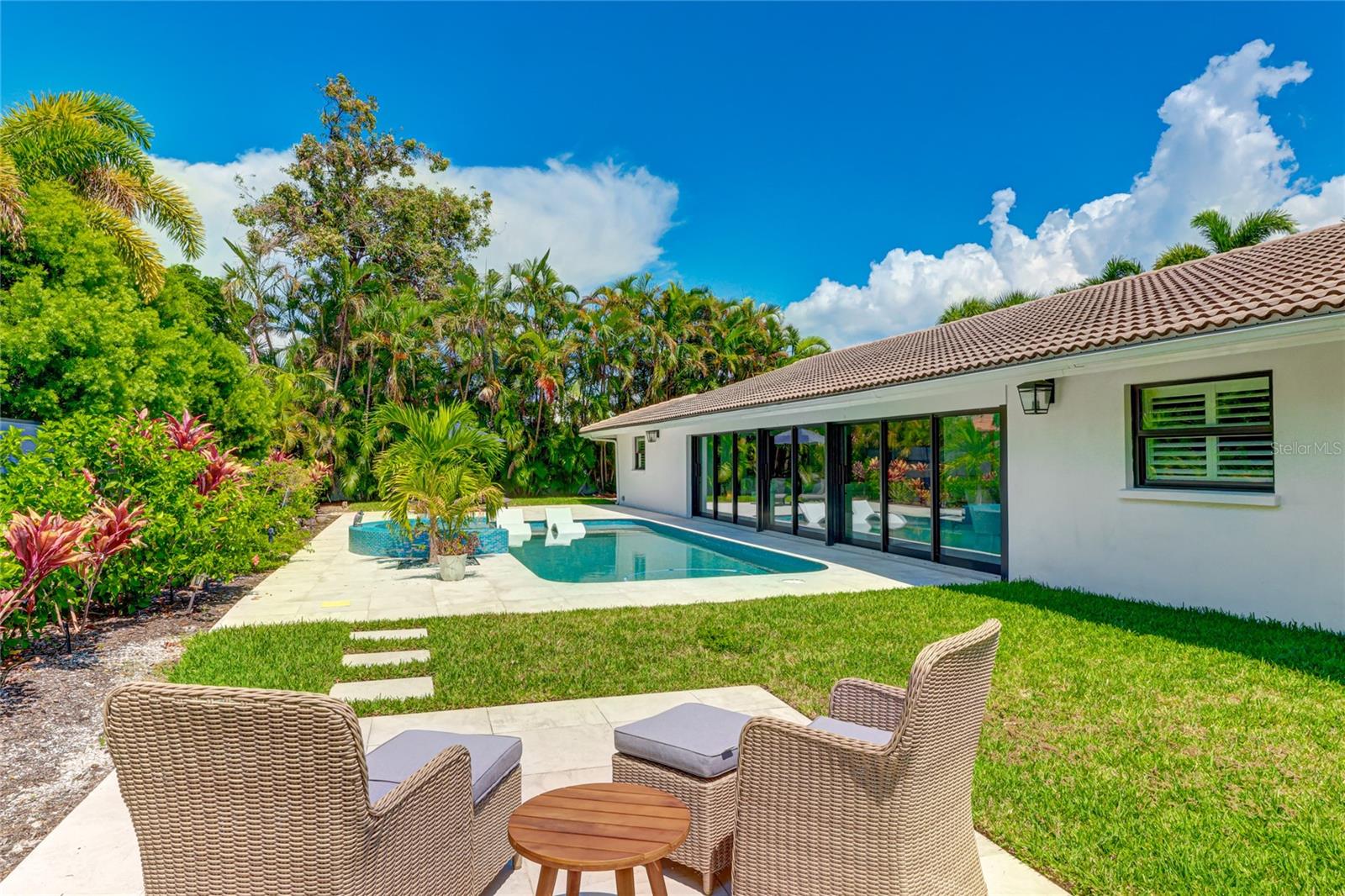 Image 50 of 83 For 526 Bird Key Drive