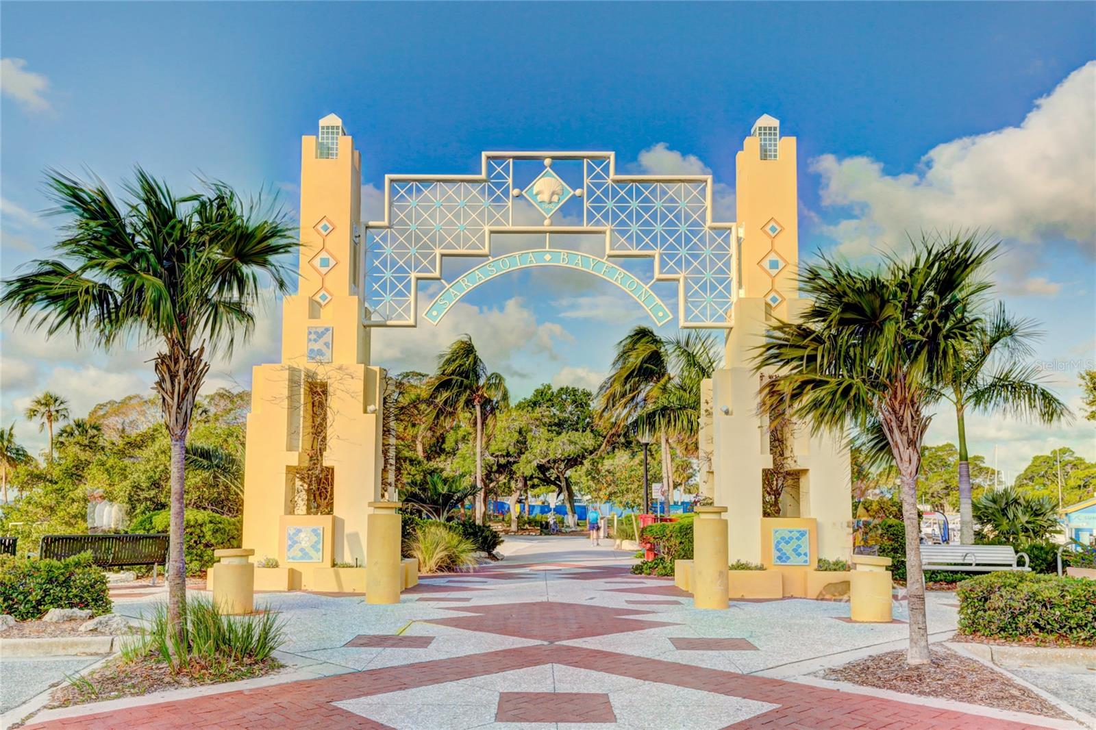 Image 76 of 83 For 526 Bird Key Drive