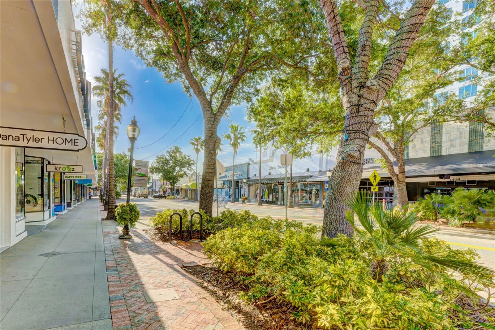 Image 79 of 83 For 526 Bird Key Drive