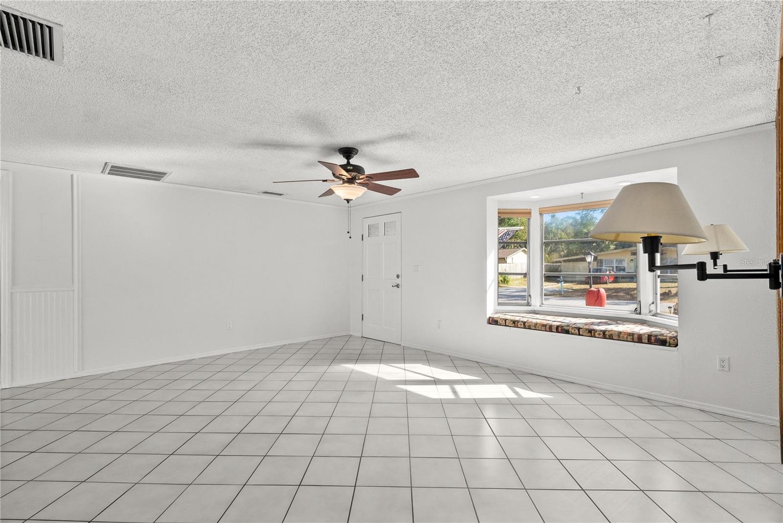 Image 6 of 47 For 3717 Prado Drive