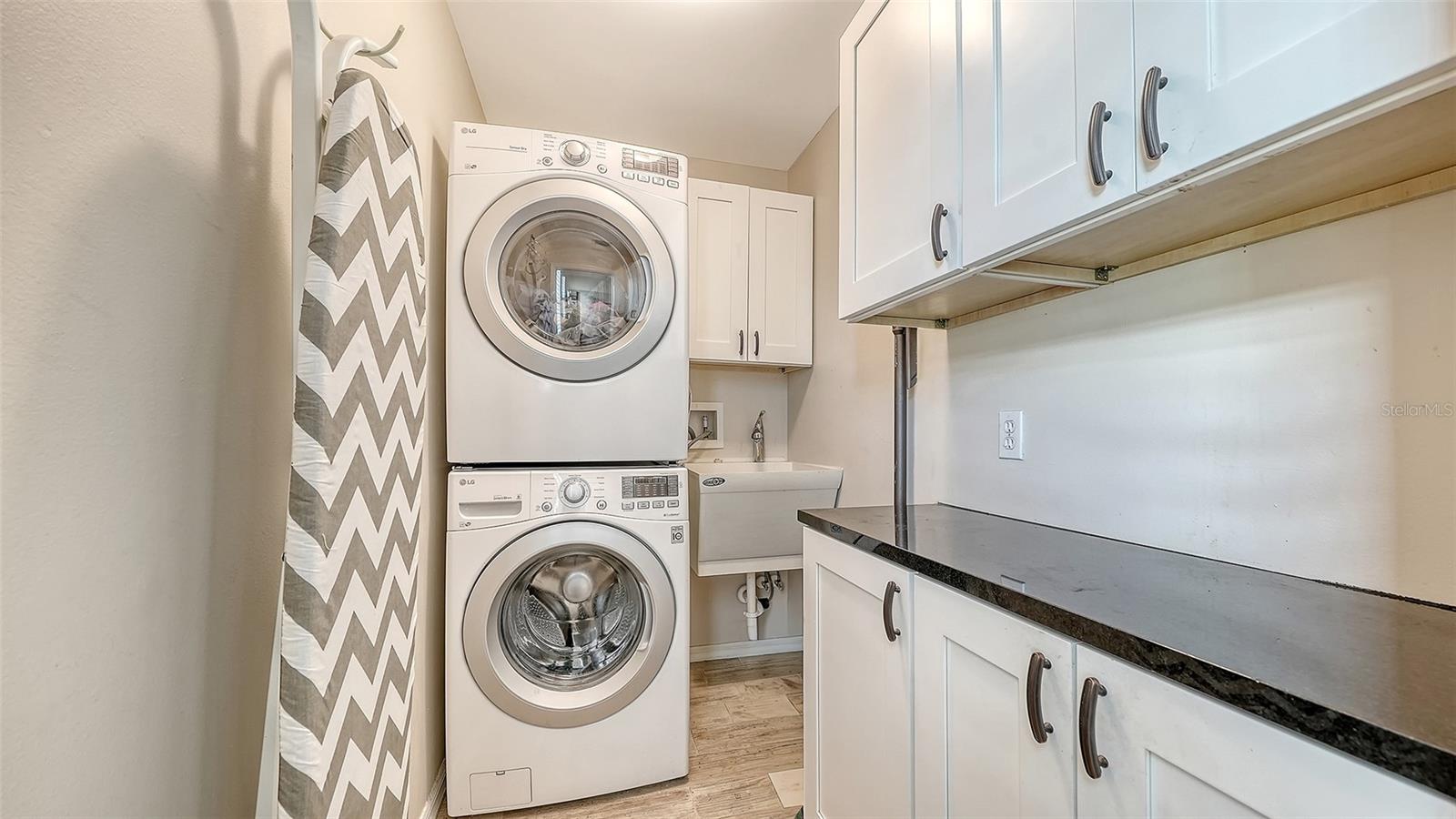 Image 20 of 24 For 8972 Huntington Pointe Drive