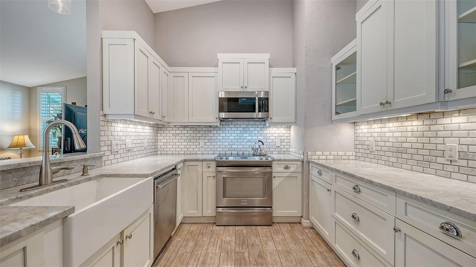 Image 6 of 24 For 8972 Huntington Pointe Drive