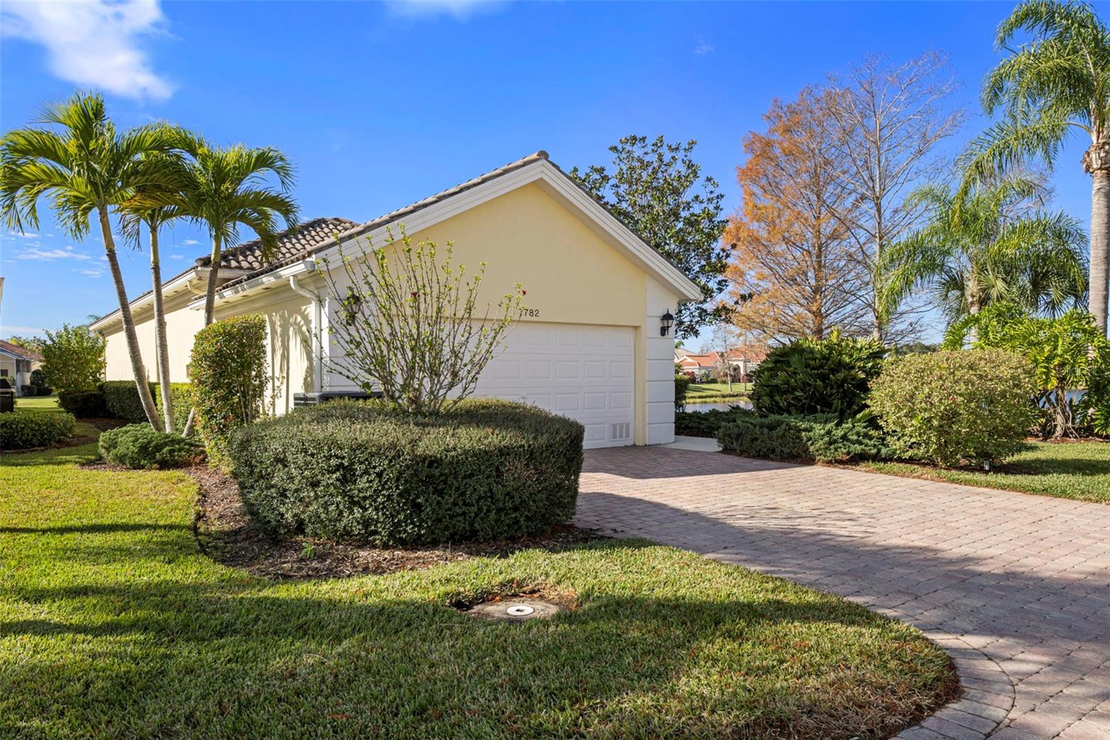 Image 39 of 72 For 7782 Uliva Way