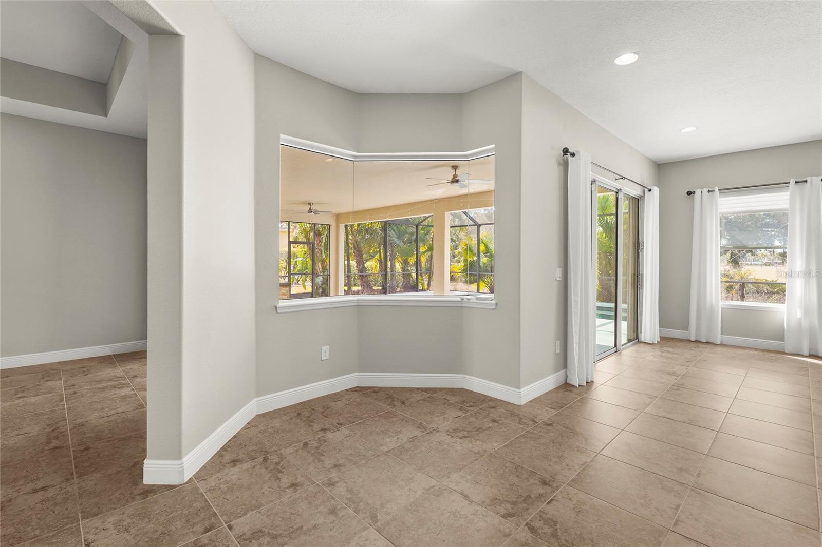 Image 20 of 73 For 5750 Rock Dove Drive