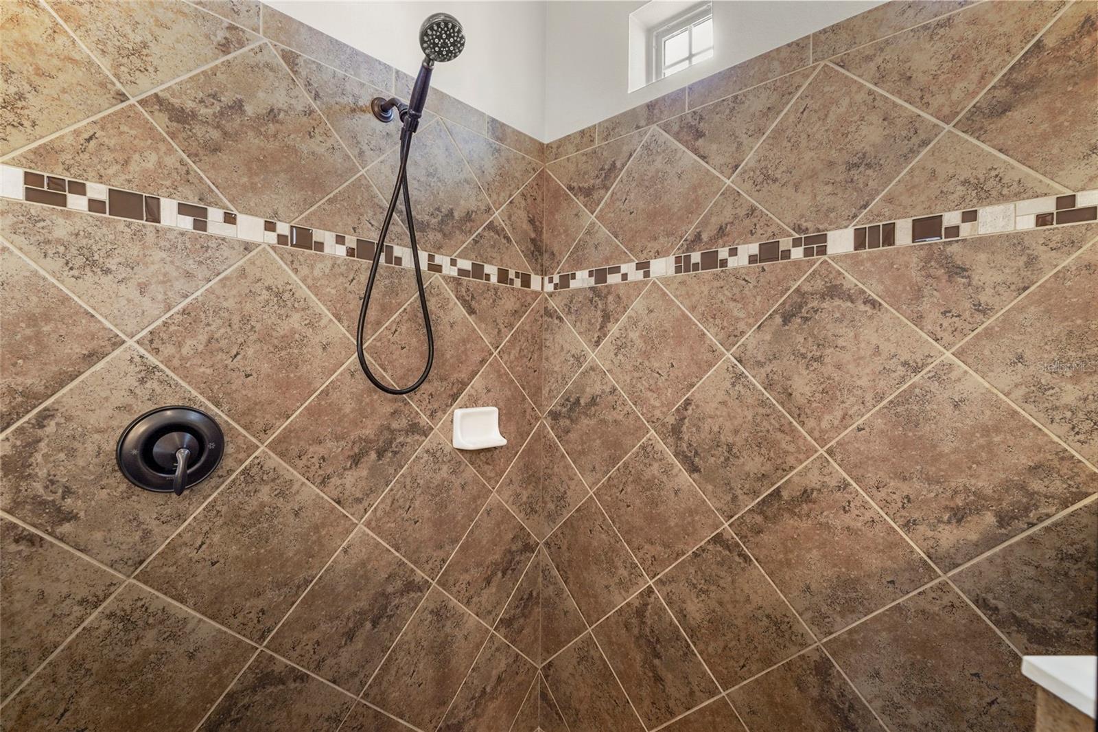 Image 34 of 73 For 5750 Rock Dove Drive