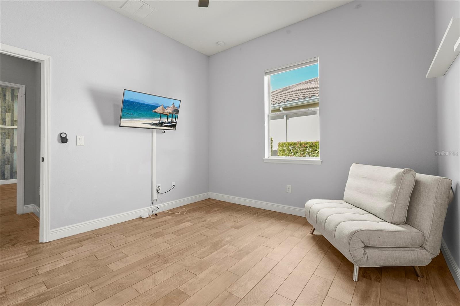 Image 40 of 73 For 5750 Rock Dove Drive