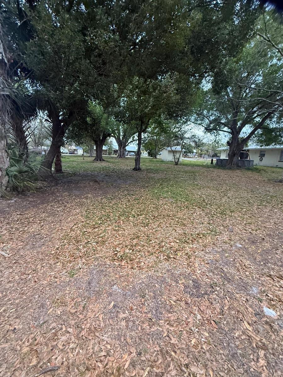 Image 17 of 36 For 1327 Vermont Avenue