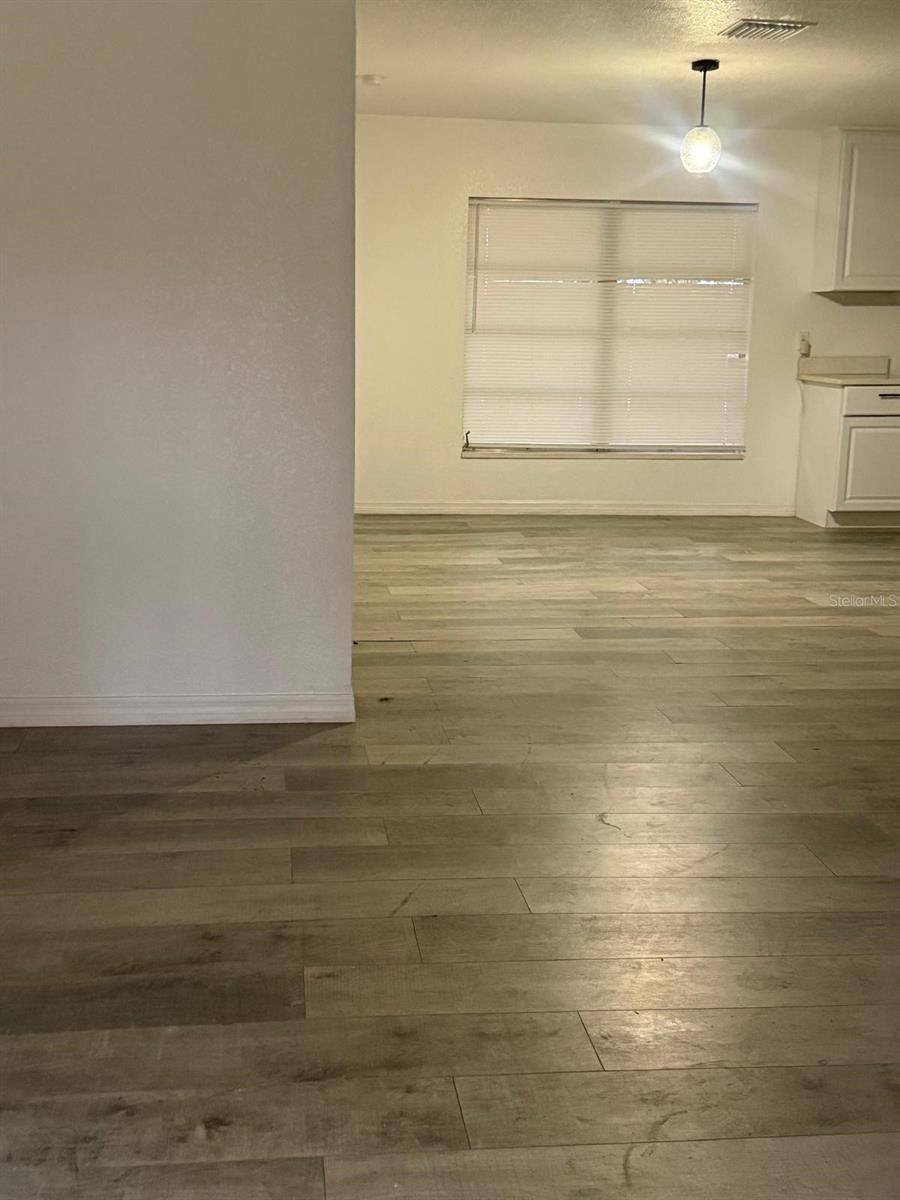 Image 22 of 36 For 1327 Vermont Avenue