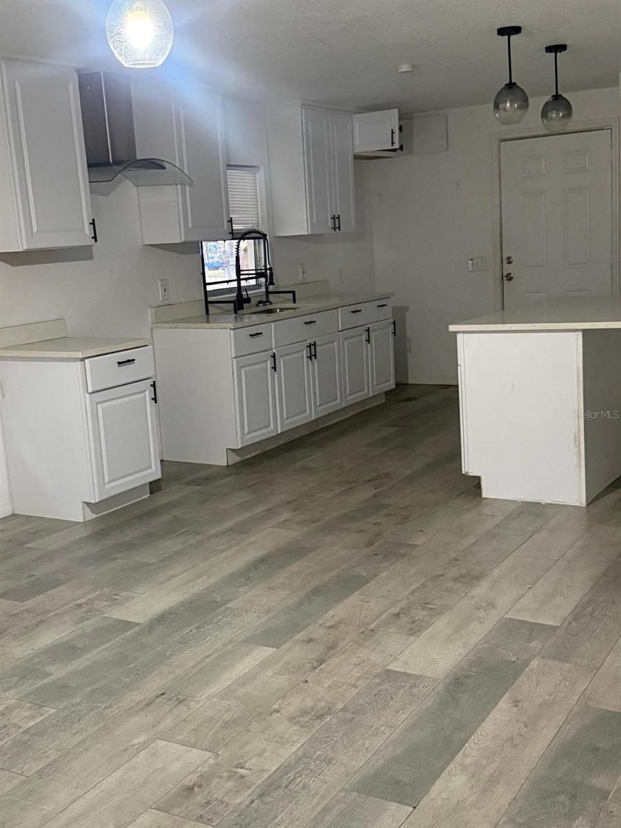 Image 23 of 36 For 1327 Vermont Avenue