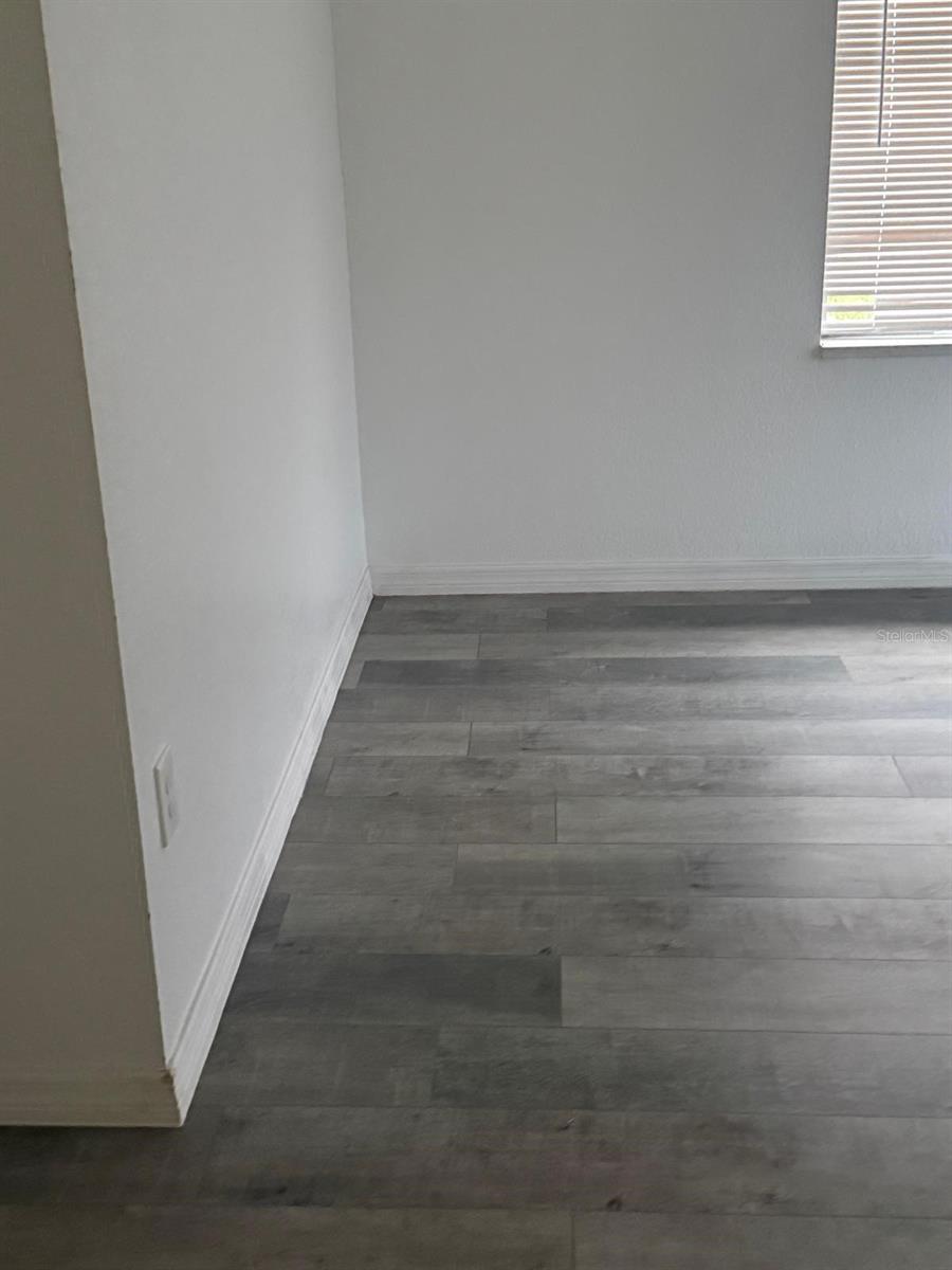 Image 27 of 36 For 1327 Vermont Avenue