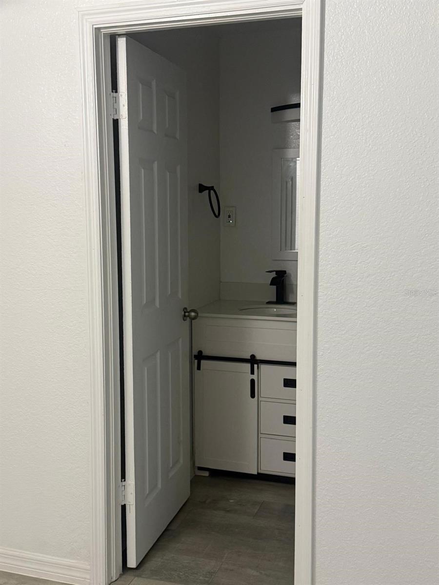 Image 29 of 36 For 1327 Vermont Avenue