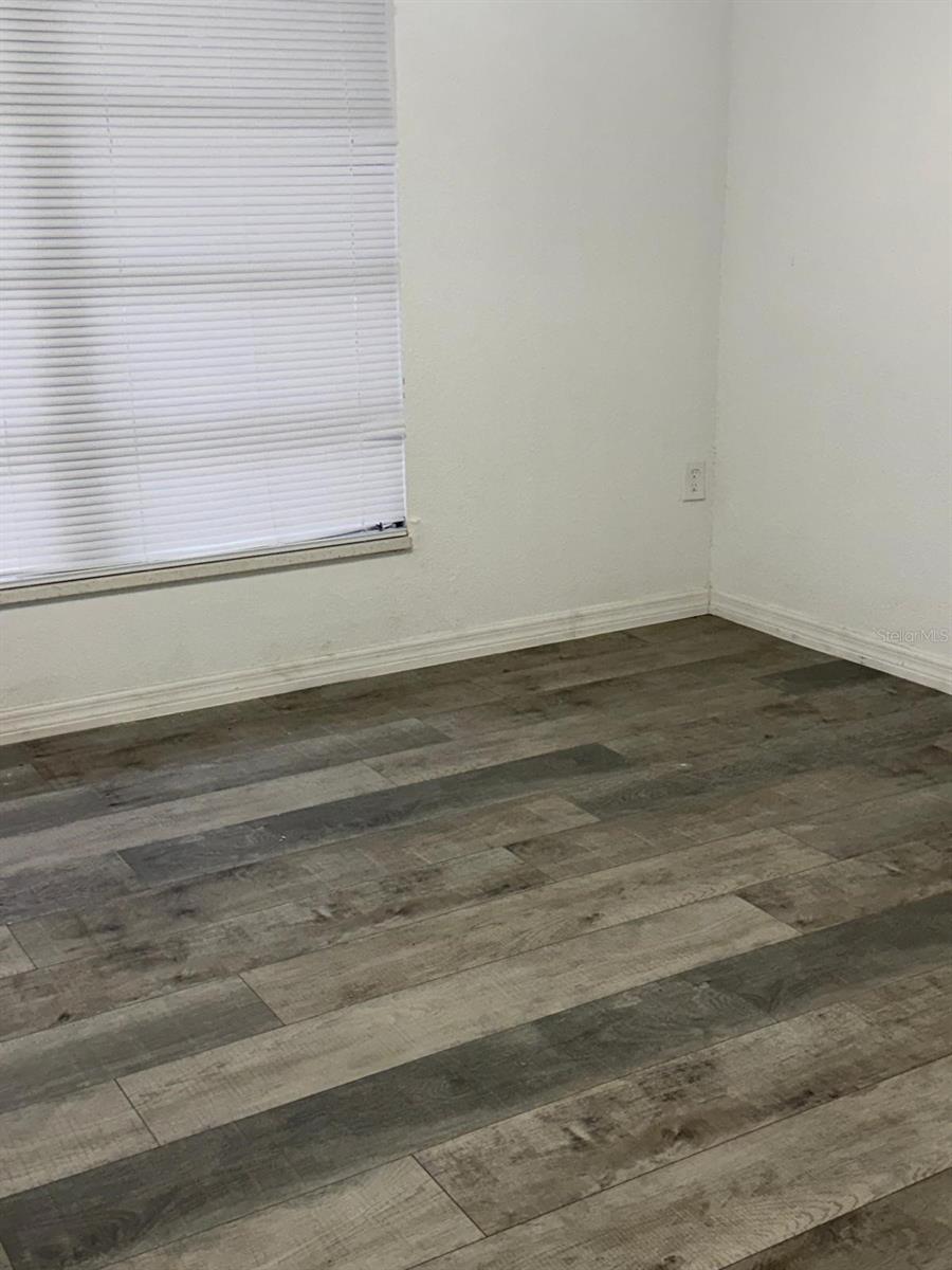 Image 33 of 36 For 1327 Vermont Avenue