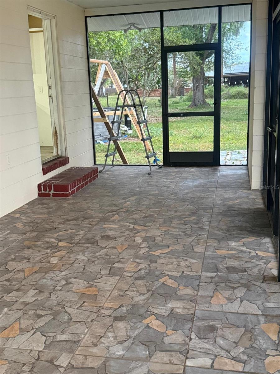 Image 35 of 36 For 1327 Vermont Avenue