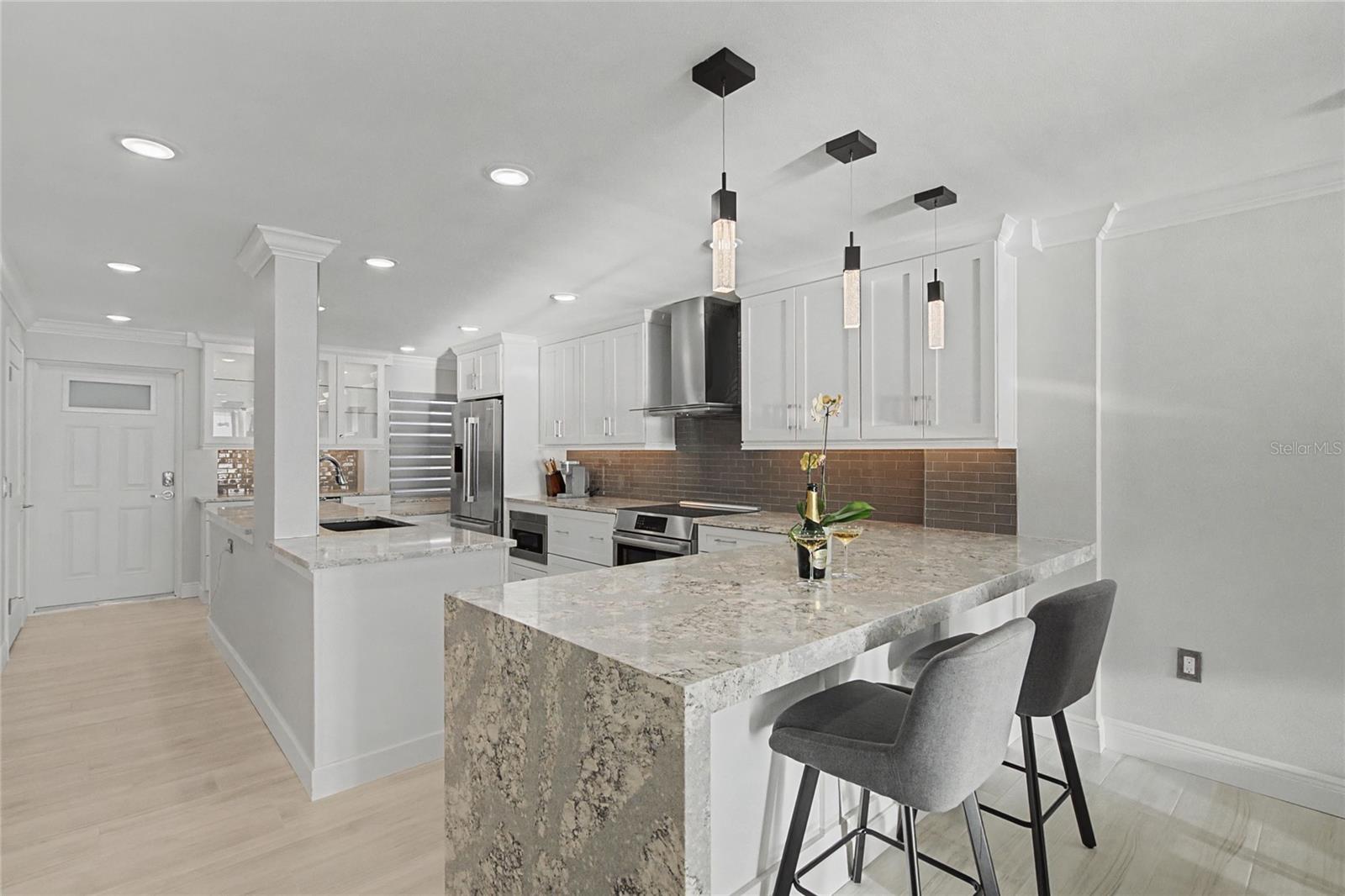 Image 11 of 63 For 19 Whispering Sands Drive 1105