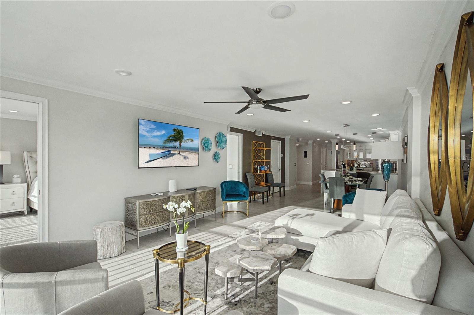 Image 19 of 63 For 19 Whispering Sands Drive 1105