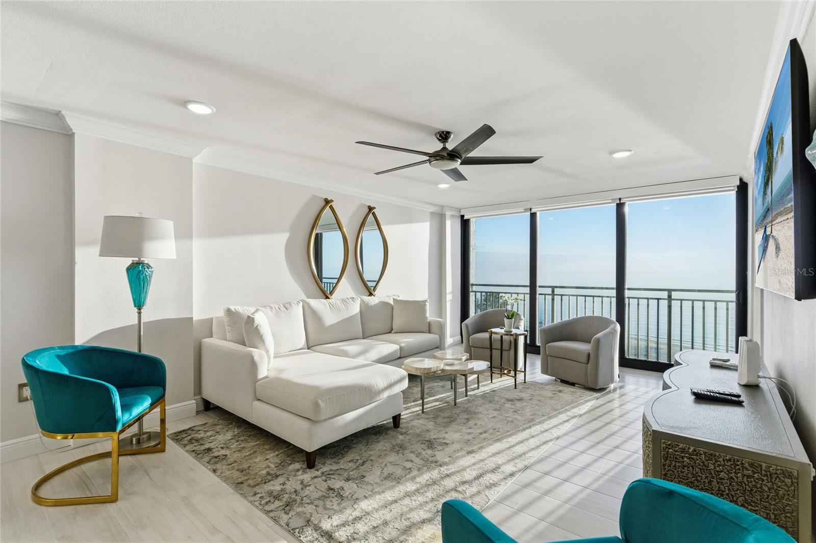 Image 20 of 63 For 19 Whispering Sands Drive 1105