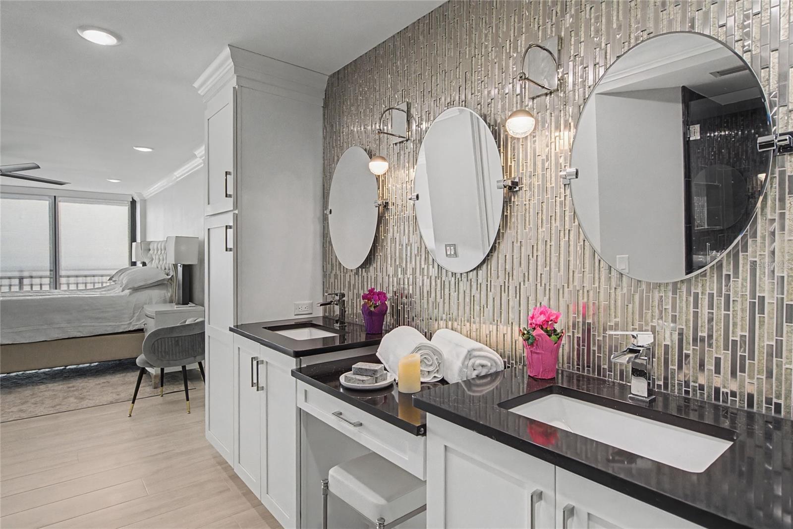 Image 27 of 63 For 19 Whispering Sands Drive 1105