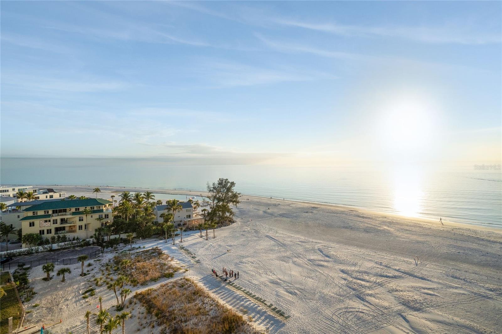 Image 35 of 63 For 19 Whispering Sands Drive 1105