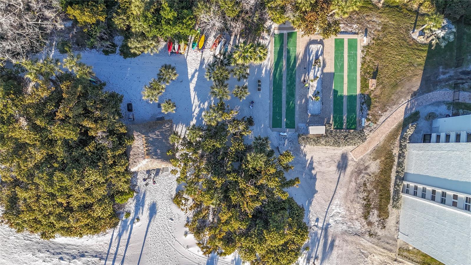 Image 44 of 63 For 19 Whispering Sands Drive 1105