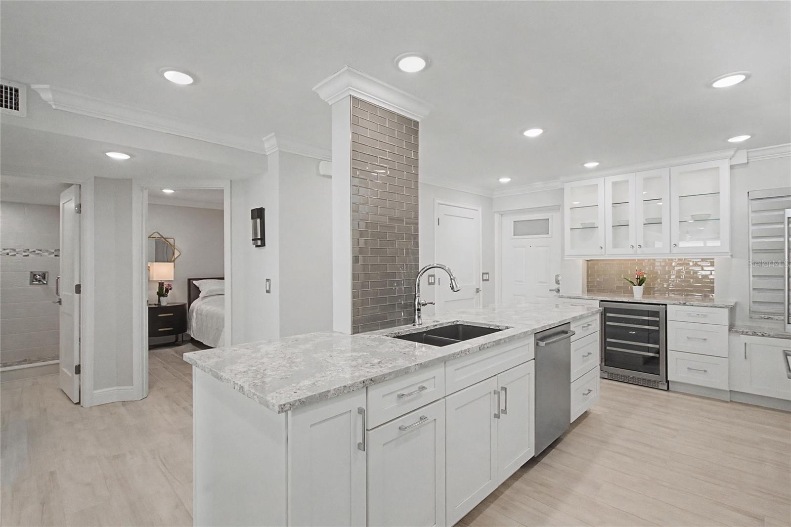 Image 9 of 63 For 19 Whispering Sands Drive 1105