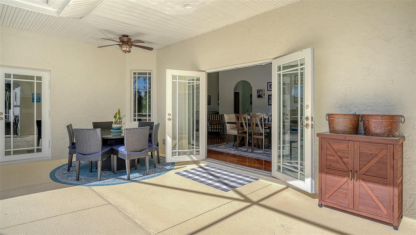 Image 23 of 58 For 2098 Palm View Road