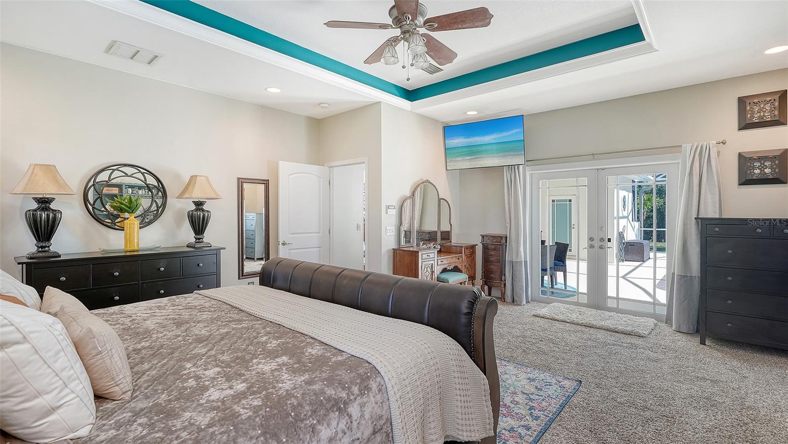 Image 25 of 58 For 2098 Palm View Road