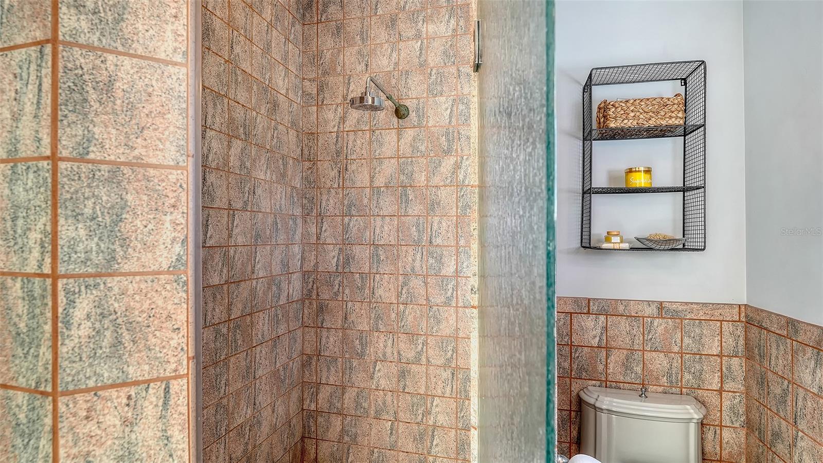 Image 41 of 58 For 2098 Palm View Road