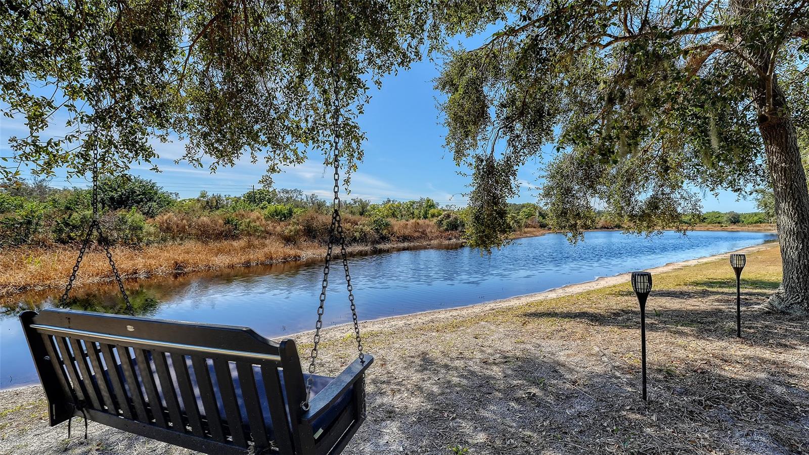 Image 48 of 58 For 2098 Palm View Road