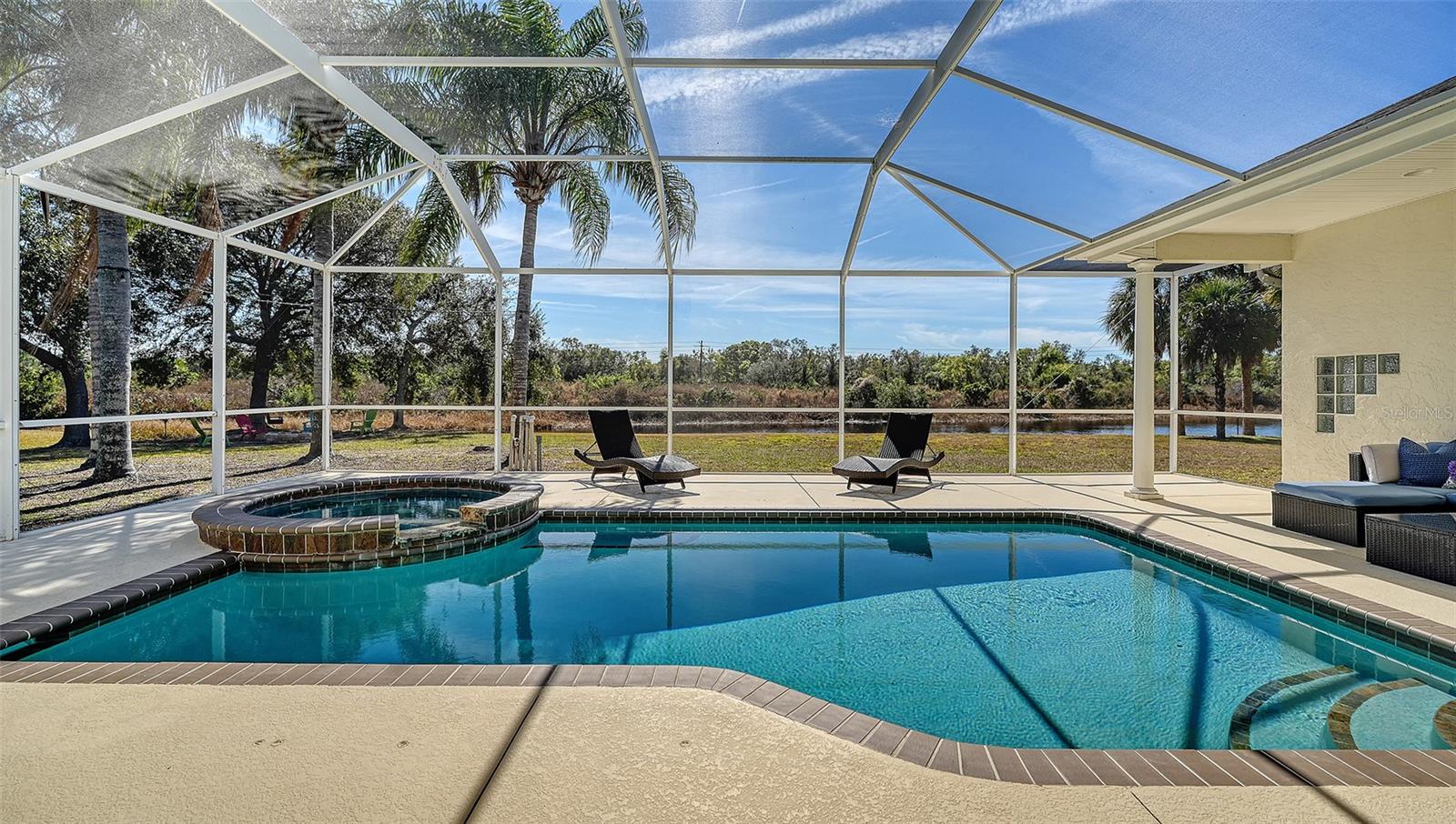 Image 55 of 58 For 2098 Palm View Road