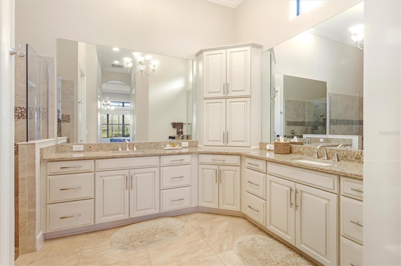 Image 22 of 59 For 4711 Benito Court