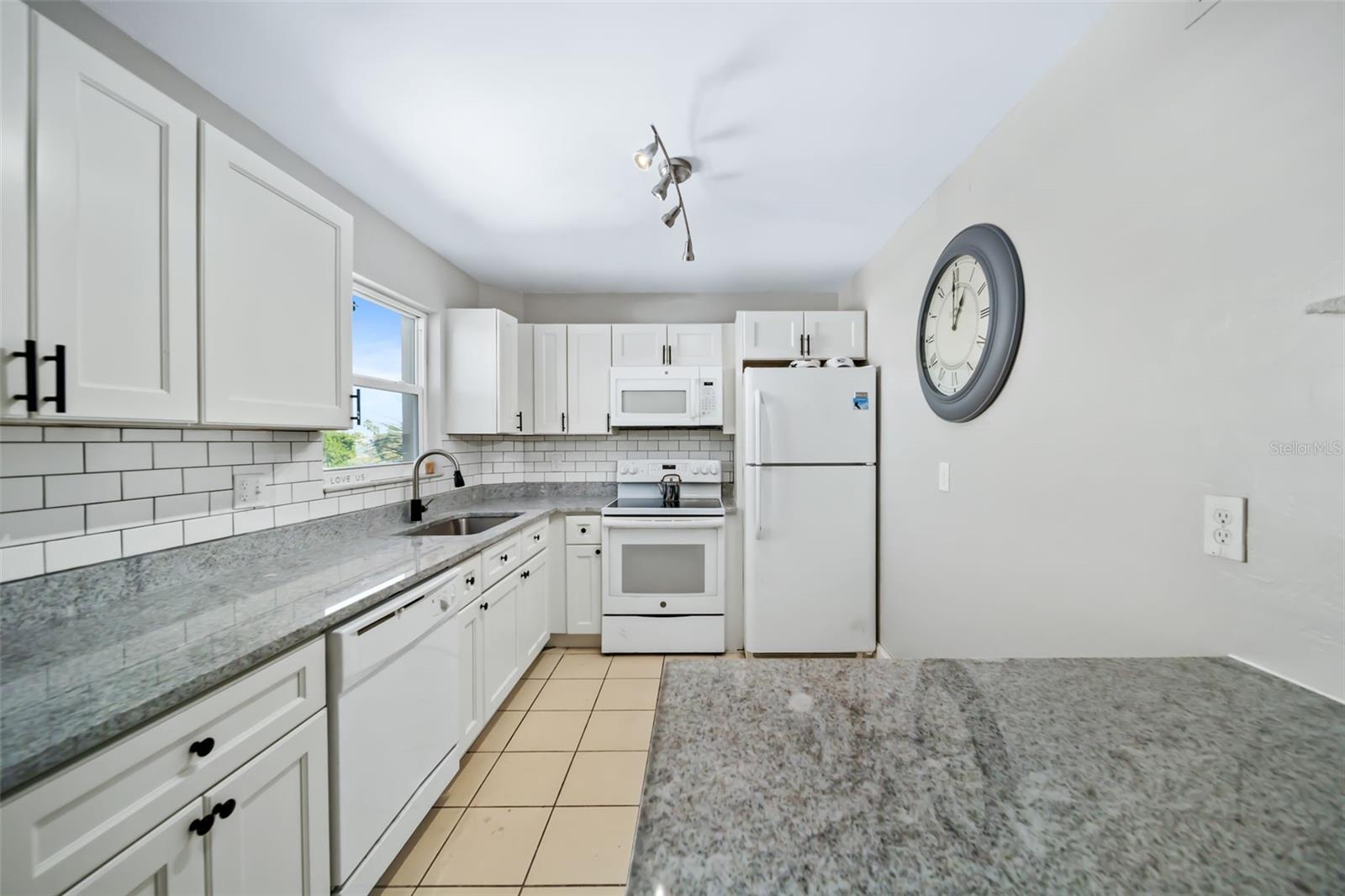 Image 25 of 44 For 4460 Ironwood Circle 301a