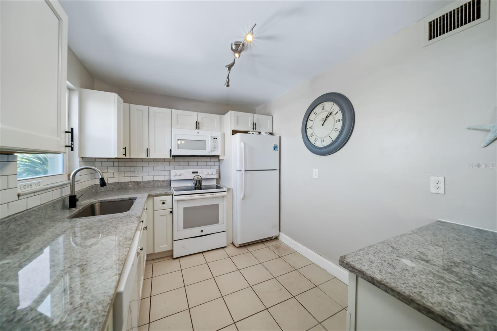 Image 28 of 44 For 4460 Ironwood Circle 301a