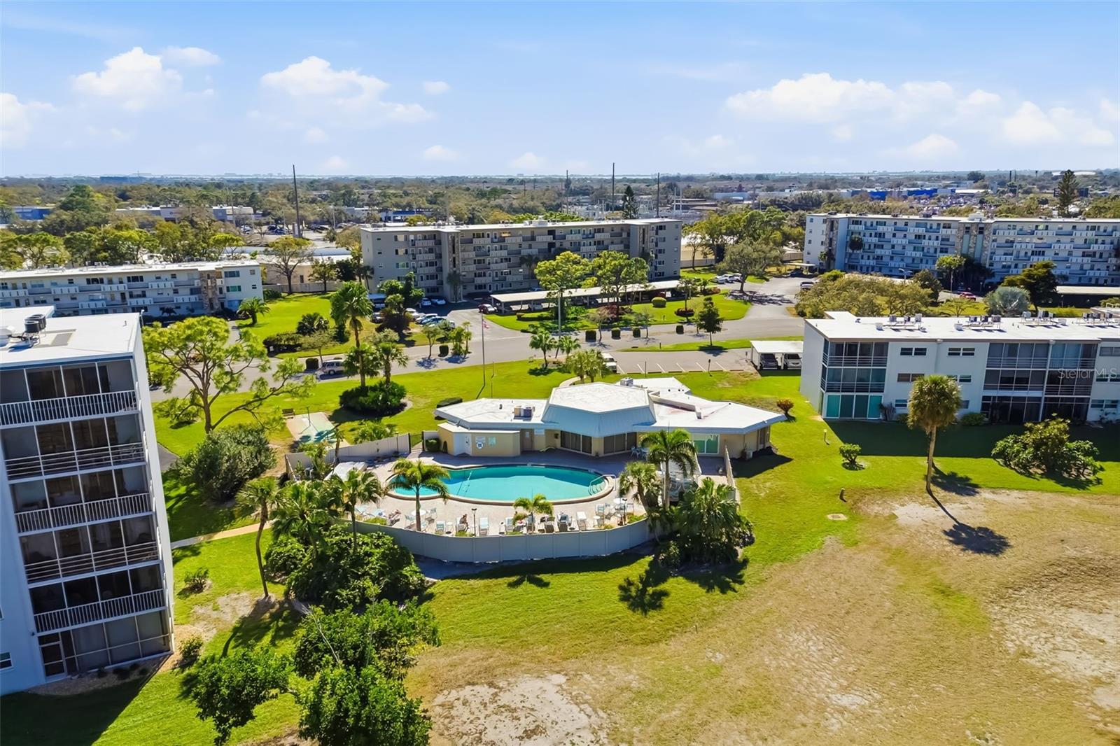 Image 7 of 44 For 4460 Ironwood Circle 301a