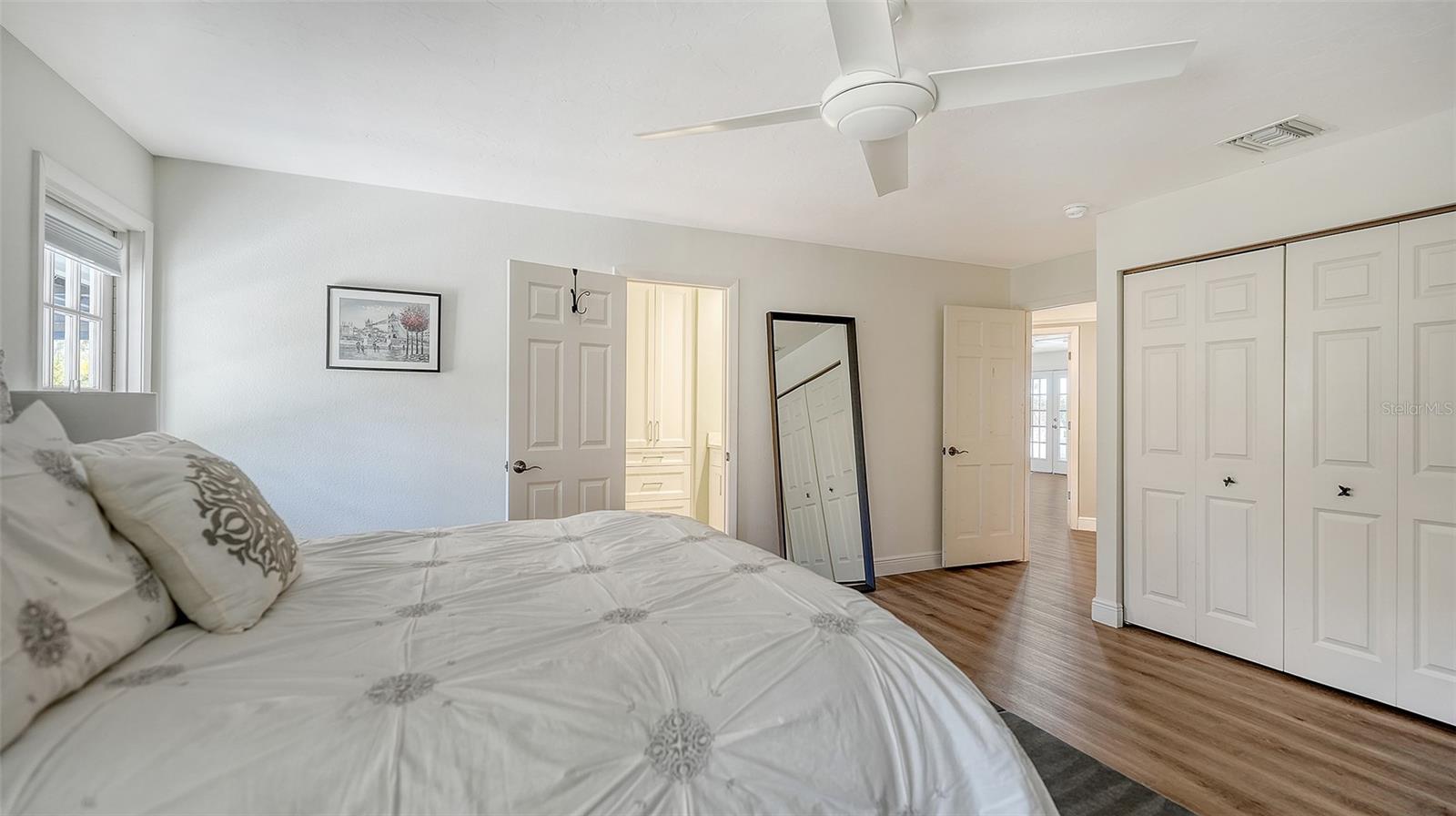 Image 25 of 44 For 3783 Beneva Oaks Boulevard