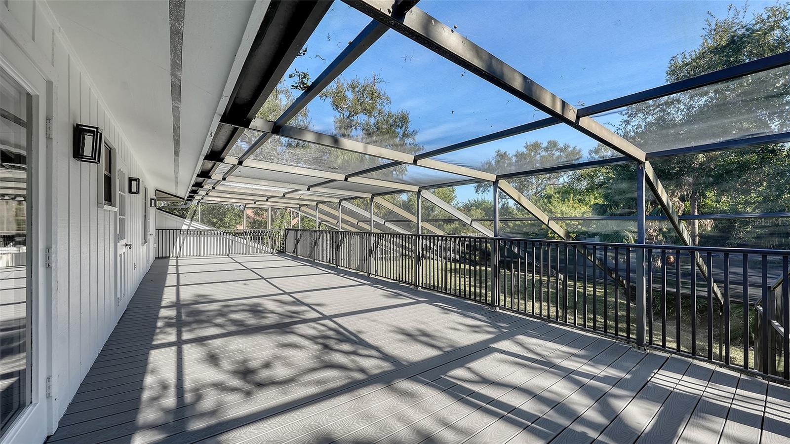 Image 33 of 44 For 3783 Beneva Oaks Boulevard