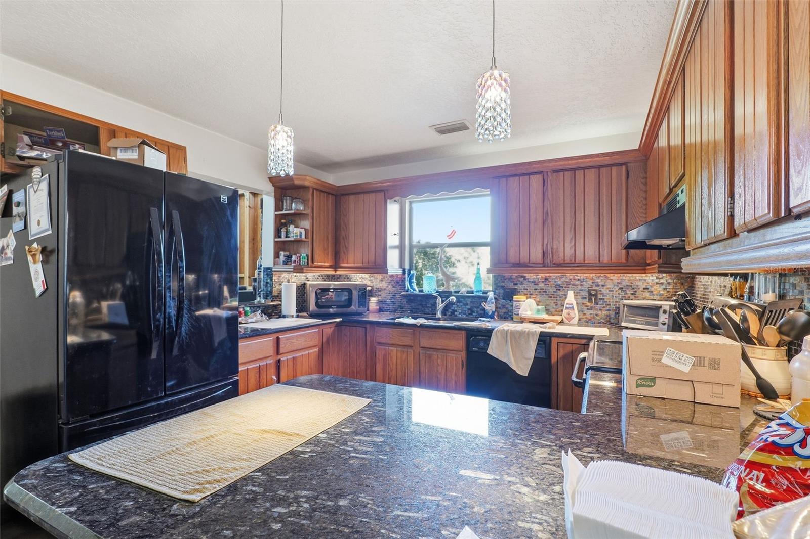 Image 5 of 38 For 2070 Courtenay Parkway