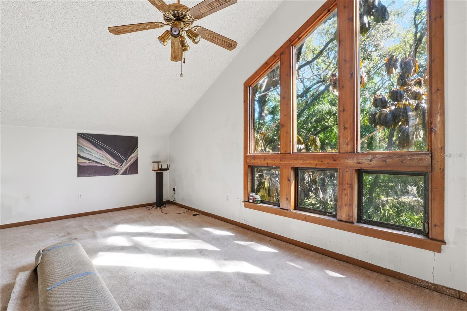 Image 7 of 38 For 2070 Courtenay Parkway