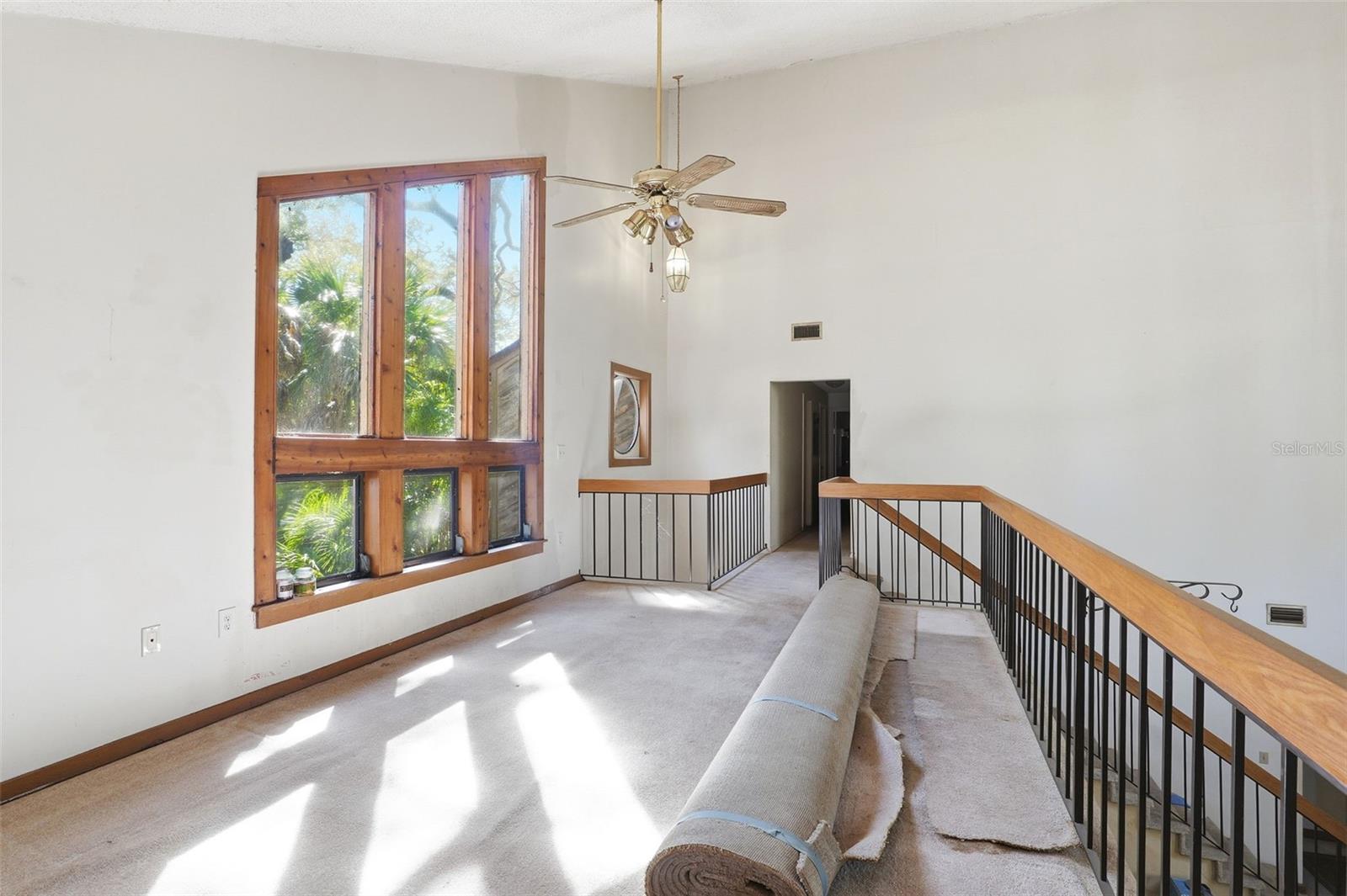 Image 9 of 38 For 2070 Courtenay Parkway