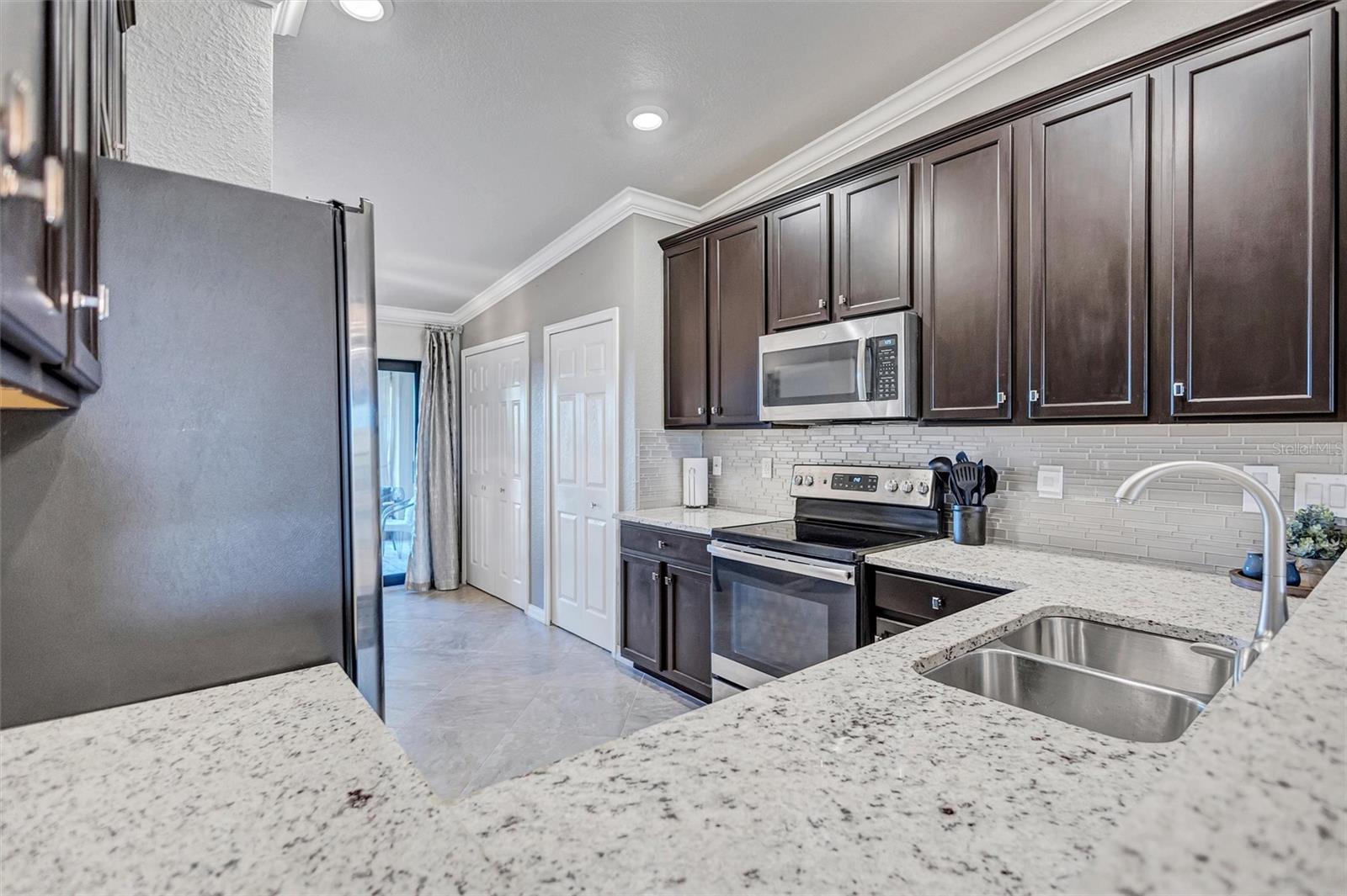 Image 14 of 83 For 5548 Palmer Circle 205