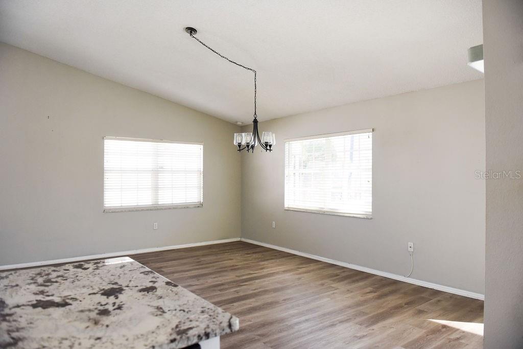 Image 12 of 42 For 4819 Raintree