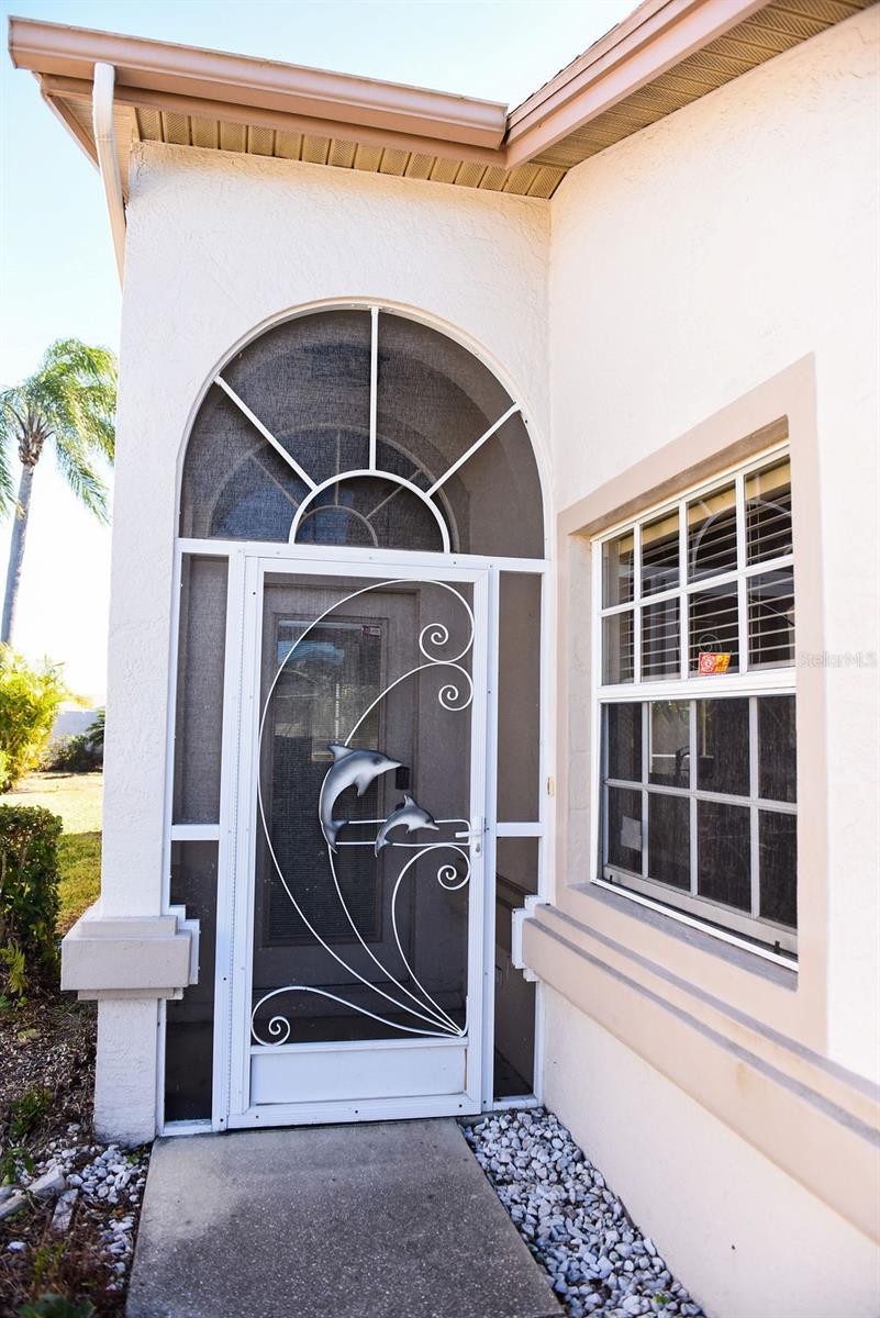 Image 5 of 42 For 4819 Raintree