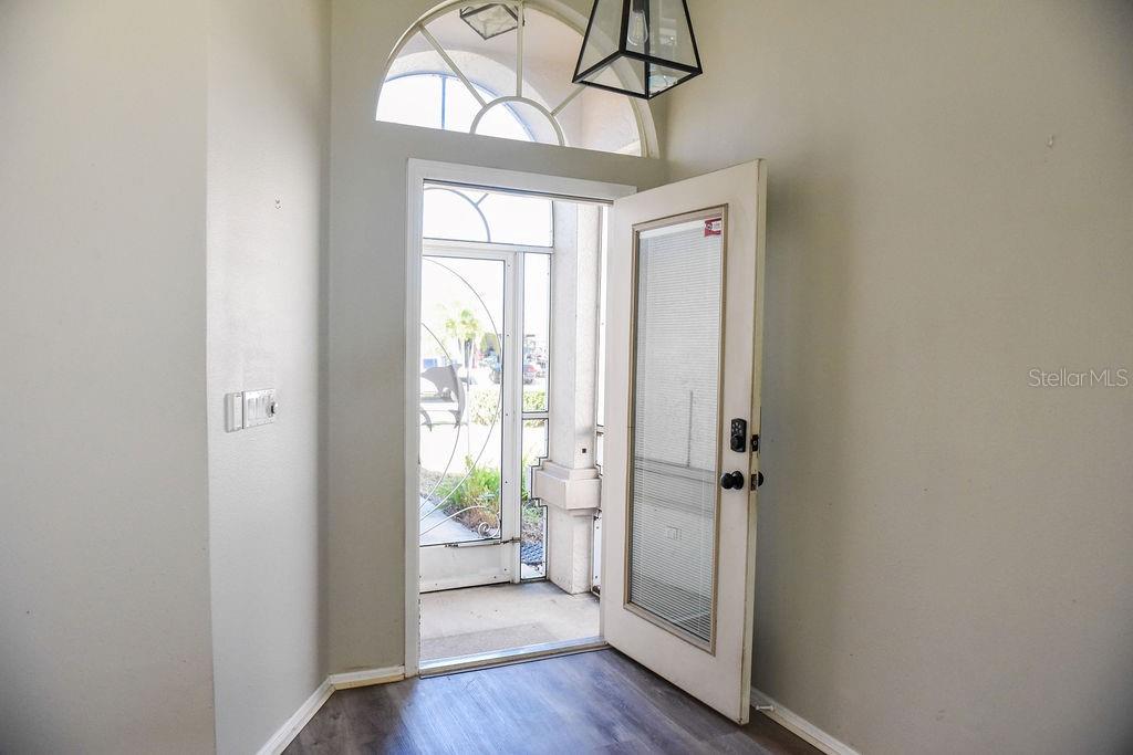 Image 6 of 42 For 4819 Raintree