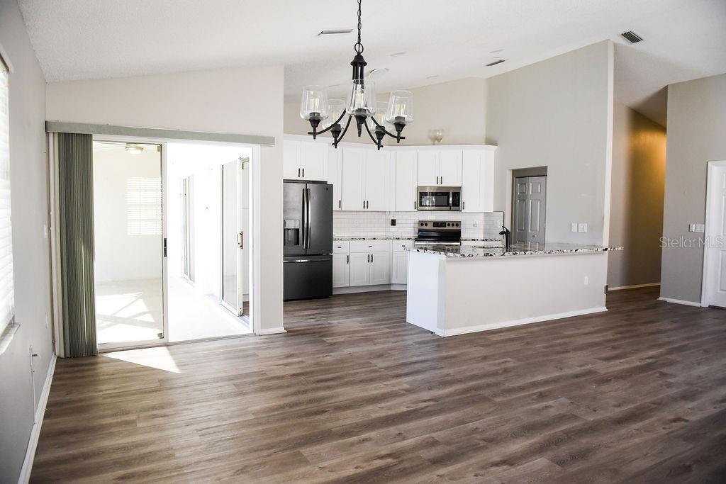 Image 8 of 42 For 4819 Raintree