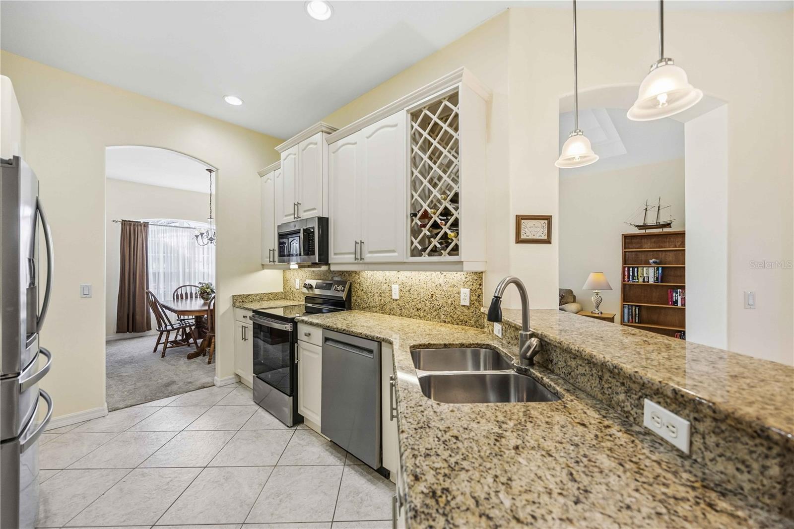 Image 25 of 51 For 7451 Roxye Lane