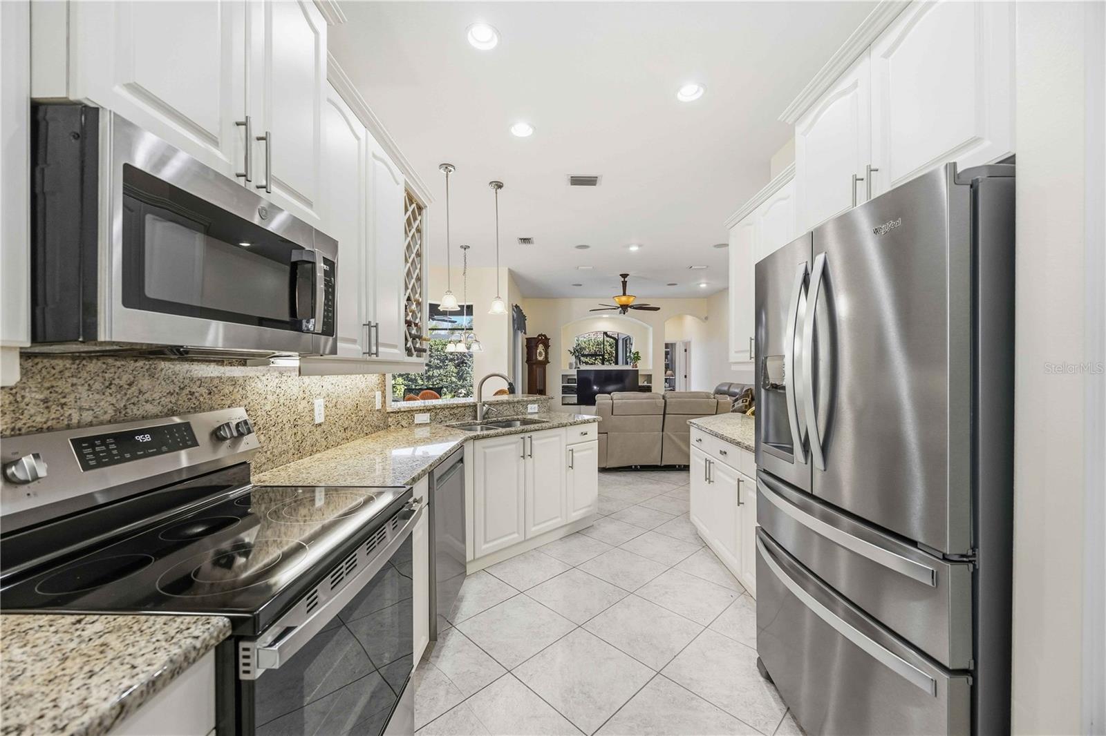 Image 27 of 51 For 7451 Roxye Lane