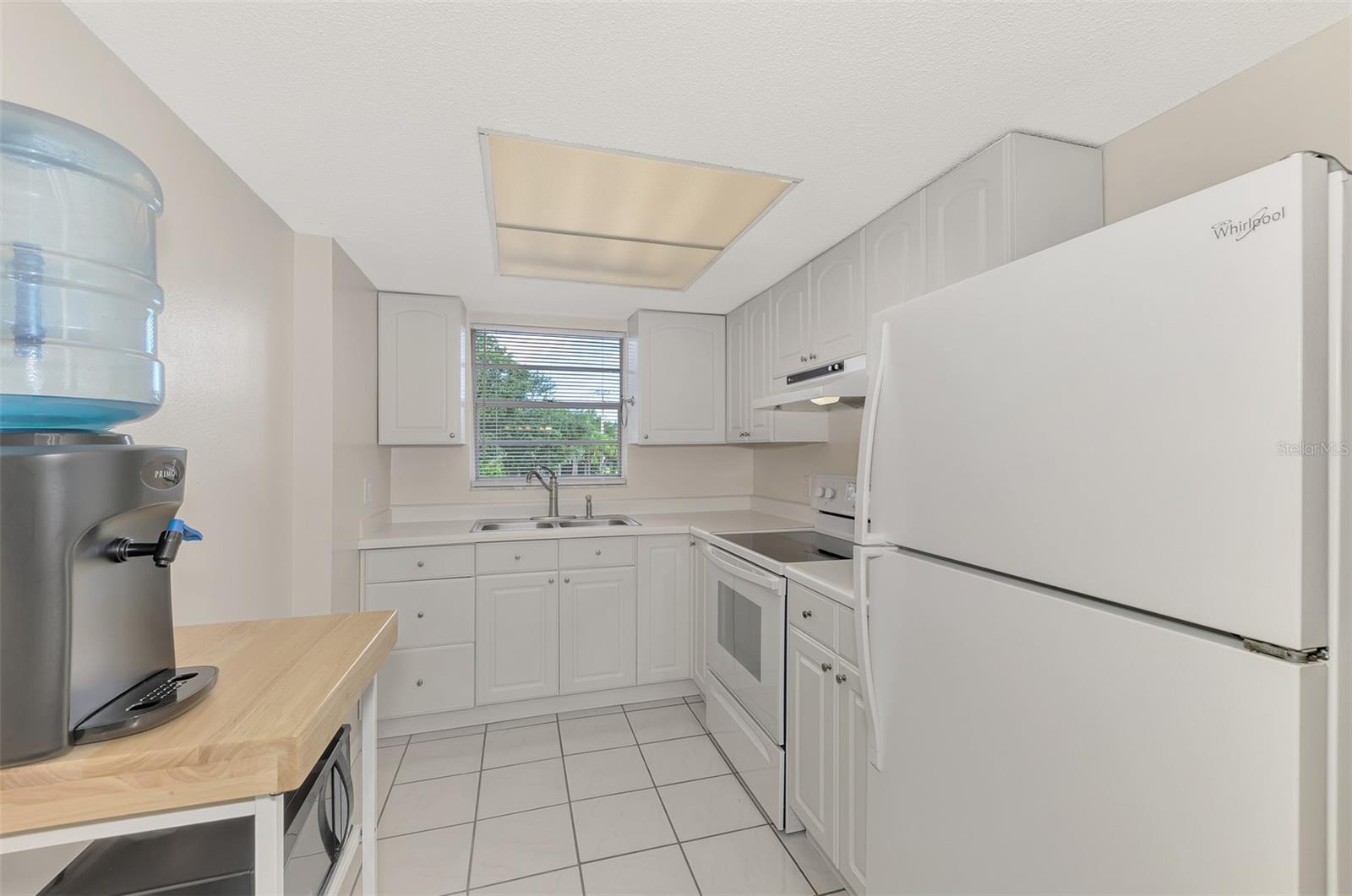 Image 16 of 40 For 102 Capri Isles Boulevard 206