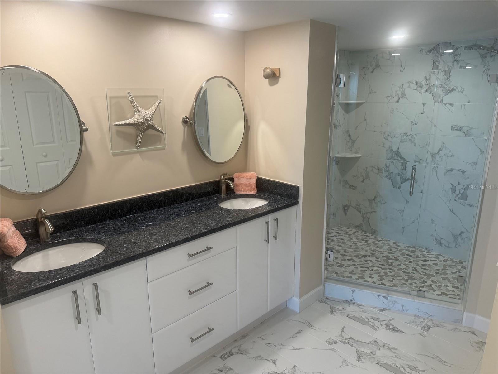 Image 15 of 35 For 707 Gulfstream Avenue 301